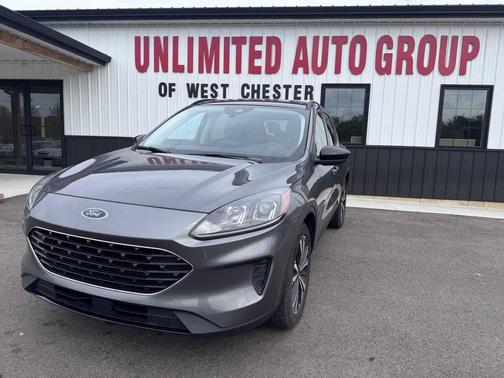 Carbonized Gray Metallic 2022 Ford Escape SE