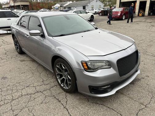2018 Chrysler 300 S
