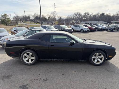 2012 Dodge Challenger SXT