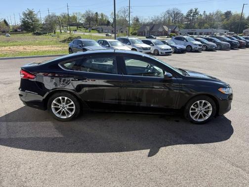 2020 Ford Fusion Hybrid SE