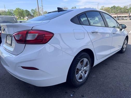 2018 Chevrolet Cruze LS