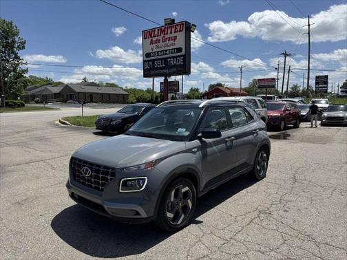 2022 Hyundai VENUE SEL 4dr Crossover