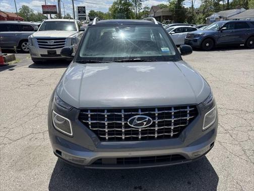 2022 Hyundai VENUE SEL 4dr Crossover
