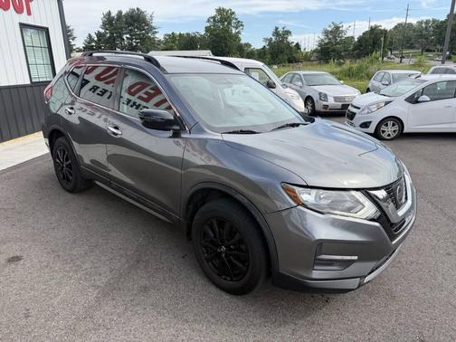 Gun Metallic 2017 Nissan Rogue SV