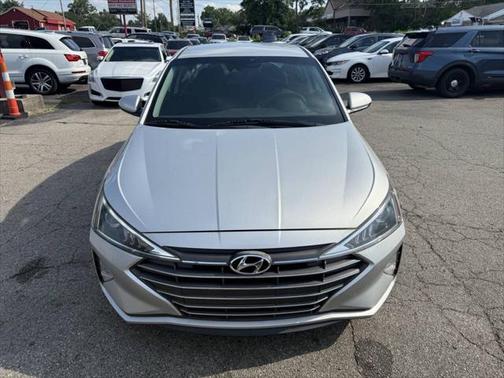 2020 Hyundai ELANTRA SE