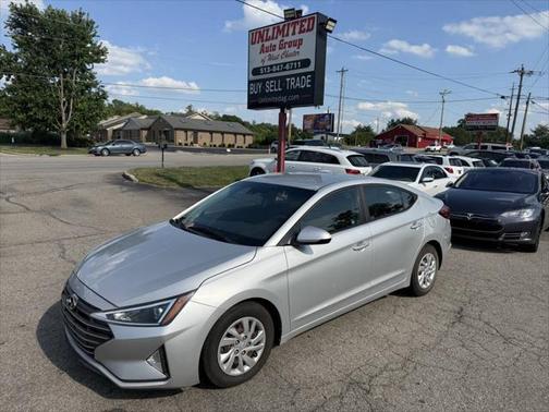 2020 Hyundai ELANTRA SE