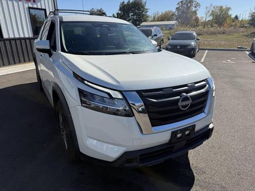 2022 Nissan Pathfinder SV 4dr SUV