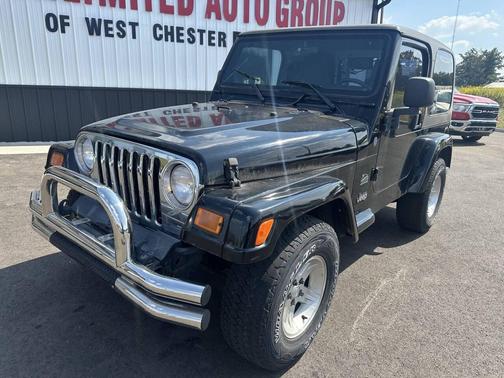 2004 Jeep Wrangler Sahara 4WD 2dr SUV