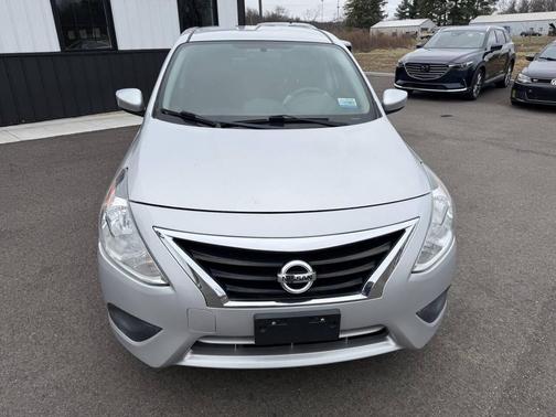 2019 Nissan Versa 1.6 SV