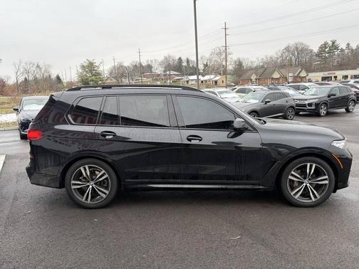 2021 BMW X7 xDrive40i