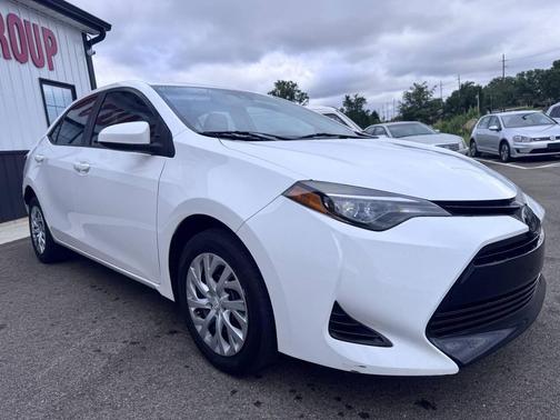 Super White 2019 Toyota Corolla LE