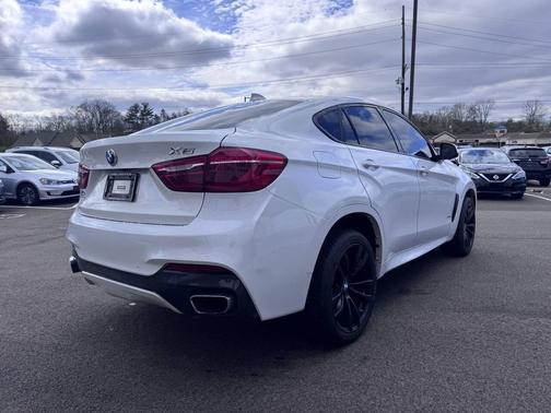 White 2018 BMW X6 xDrive35i