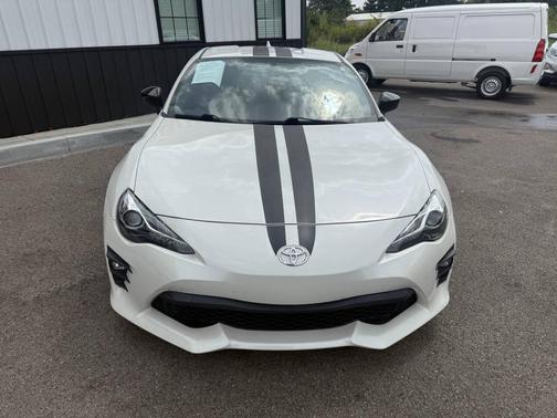 White 2017 Toyota 86 860 Special Edition