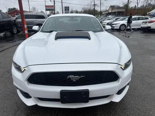 2017 Ford Mustang V6