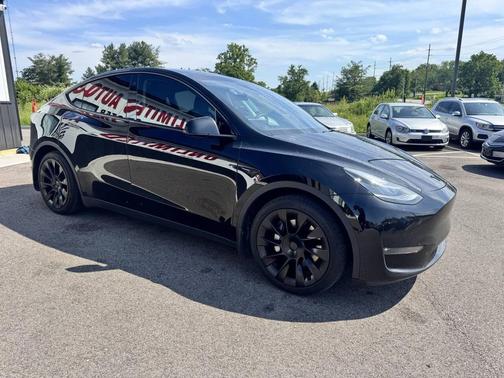 Black 2022 Tesla Model Y Long Range AWD 4dr Crossover