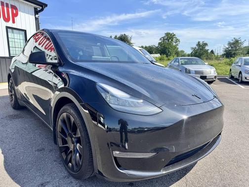 Black 2022 Tesla Model Y Long Range AWD 4dr Crossover