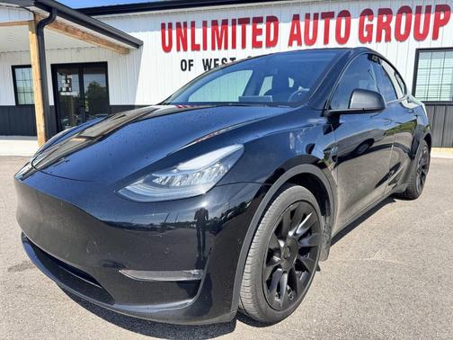 Black 2022 Tesla Model Y Long Range AWD 4dr Crossover