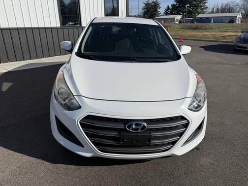 2017 Hyundai Elantra GT Base