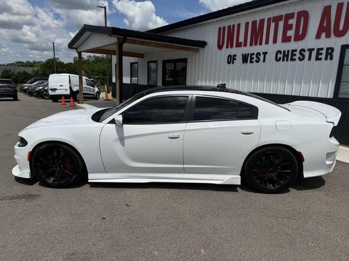 Bright White Clearcoat 2016 Dodge Charger SRT Hellcat