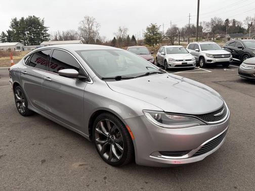 2016 Chrysler 200 Limited