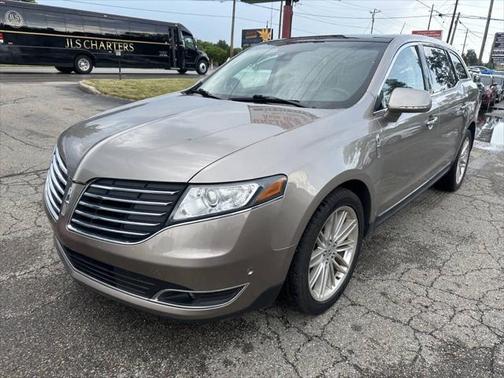 2019 Lincoln MKT Reserve