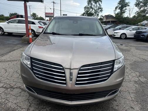 2019 Lincoln MKT Reserve