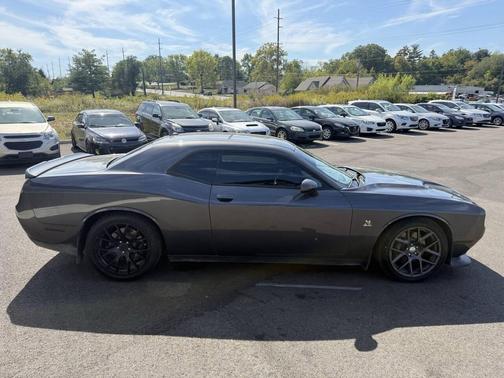 2016 Dodge Challenger R/T Scat Pack