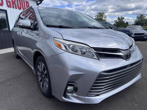 Silver 2019 Toyota Sienna Limited