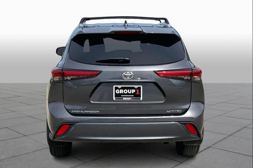 Magnetic Gray Metallic 2023 Toyota Highlander Limited