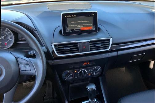 2015 Mazda Mazda3 i Sport