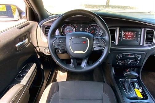 2015 Dodge Charger SE