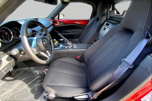 Soul Red Crystal Metallic 2026 Mazda MX-5 Miata Club