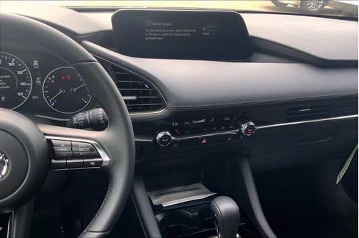 2025 Mazda Mazda3 FWD w/Preferred Package