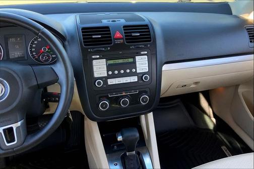 2010 Volkswagen Jetta Limited Edition