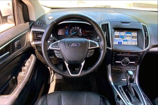 White Platinum Metallic Tri-Coat 2016 Ford Edge Titanium