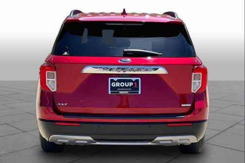 Rapid Red Metallic Tinted Clearcoat 2020 Ford Explorer XLT