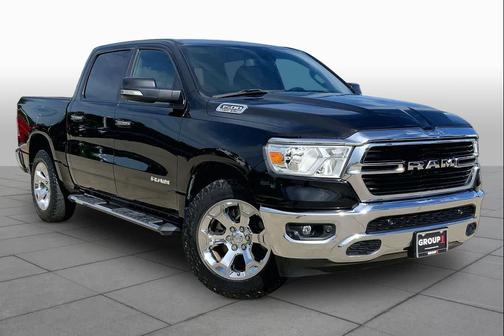 Diamond Black Crystal Pearlcoat 2019 RAM 1500 Big Horn