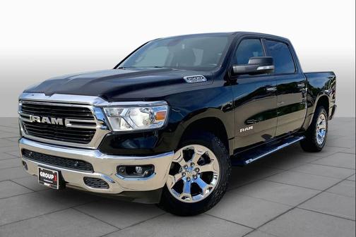 Diamond Black Crystal Pearlcoat 2019 RAM 1500 Big Horn