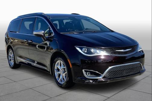 Dark Cordovan Pearlcoat 2019 Chrysler Pacifica Limited