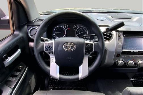 Black 2017 Toyota Tundra SR5