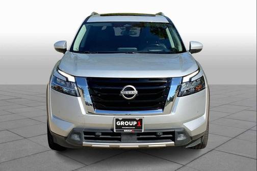 2022 Nissan Pathfinder Platinum 2WD