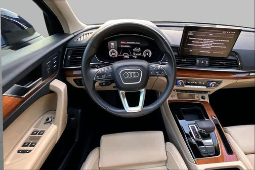 Navarra Blue Metallic 2021 Audi Q5 45 Premium Plus