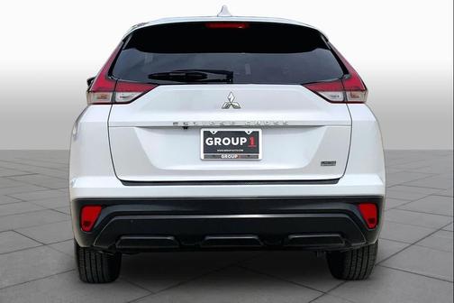 White Diamond 2022 Mitsubishi Eclipse Cross LE