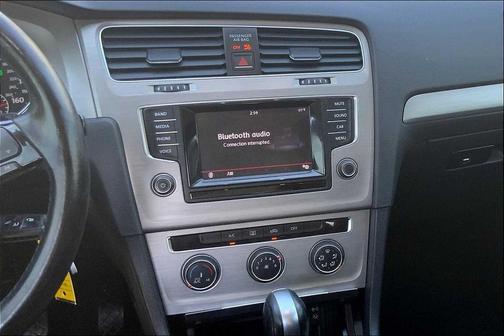 2015 Volkswagen Golf Auto TSI S