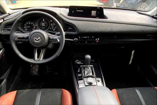 2025 Mazda CX-30 2.5 Carbon Turbo