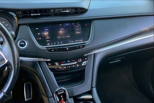 2020 Cadillac XT5 Sport