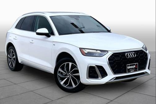 Ibis White 2023 Audi Q5 45 S line Premium Plus