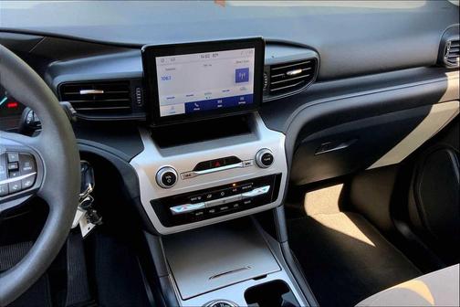 2022 Ford Explorer Base