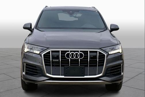 2023 Audi Q7 45 Premium Plus