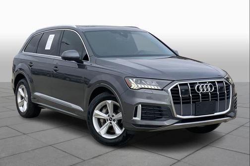 2023 Audi Q7 45 Premium Plus